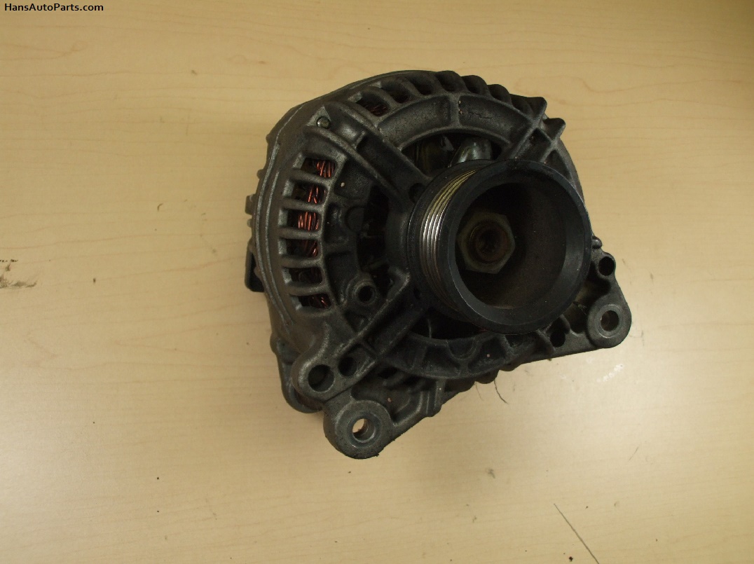 25.00 (Recycled) 038903018Q Alternator without brushes and voltage