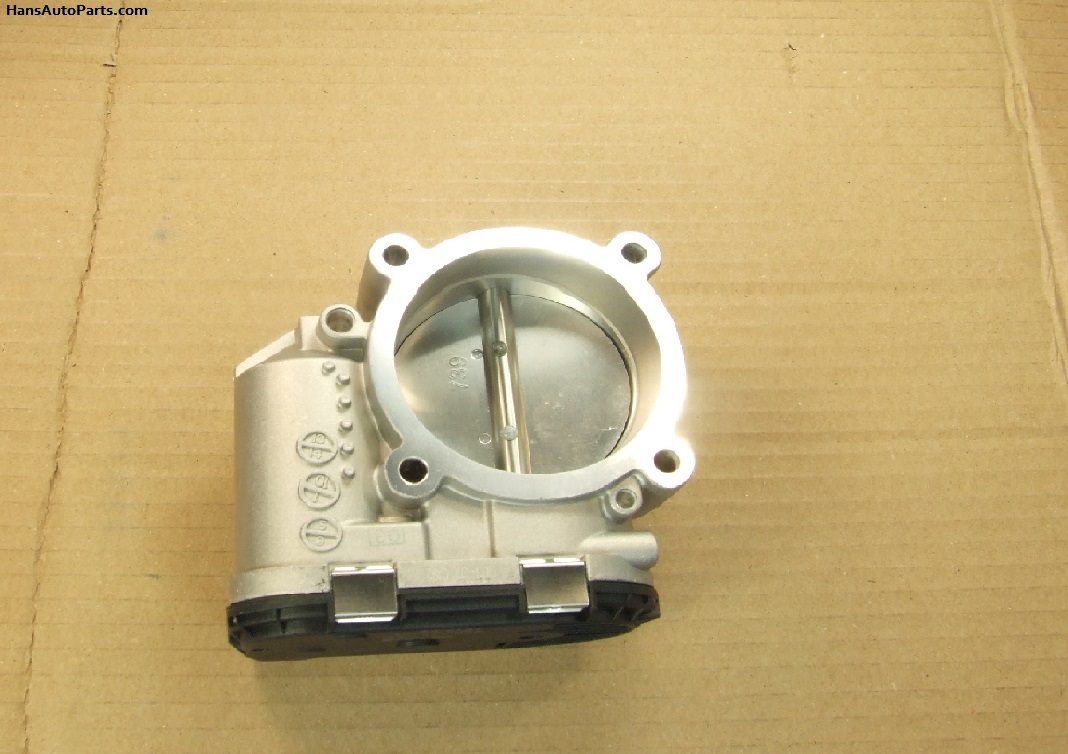 thumbnail image 2 of Cuerpo De Aceleracion Throttle Body For Audi A4 B8 2.0 TDI 2007 2 of 11