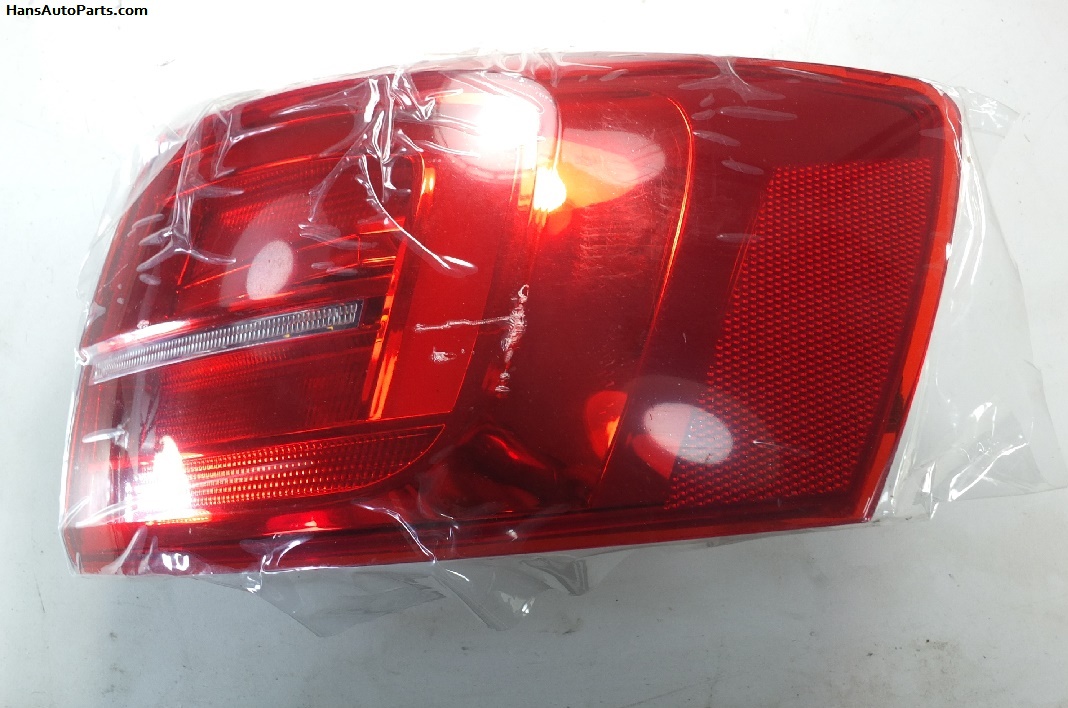 5C6945208D Taillight